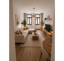 Zentrale 2-RW mit Balkon, Küche, Bad mit Wanne & Fenster - Leipzig Südost Zentrale 2-RW mit Balkon, Küche, Bad mit Wanne & Fenster - Leipzig Südost