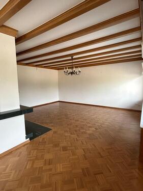 Foto - 6 Zimmer Etagenwohnung zur Miete in Halsenbach