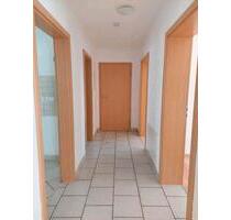 Schöne, helle 3,5 Zimmer Wohnung ab 1.5. zu vermieten - Straubing