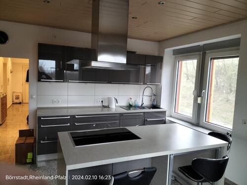 Foto - 3ZKB EBK Gäste-WC - 800,00&nbsp;EUR Kaltmiete, ca.&nbsp; 84,00&nbsp;m&sup2;