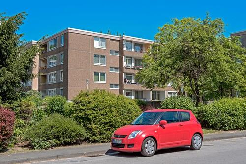 Foto - Erdgeschoss + Laminat + 2 Balkone + Frisch gestrichen