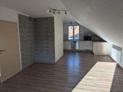 Foto - 2 Zimmer Dachgeschoßwohnung zur Miete in Steinwenden