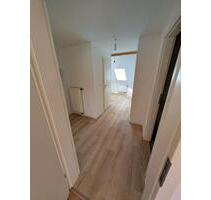 Vermiete 5 Raum-Wohnung - 832,00 EUR Kaltmiete, in Chemnitz (PLZ: 09126) Bernsdorf