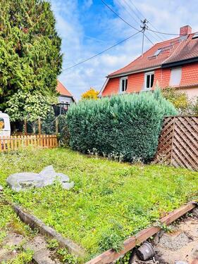 Foto - Kompakte Doppelhaushälfte zum Renovieren in Zeilsheim