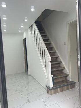 Foto - DOPPELHAUSHÄLFTE RECHTS - 4 Zimmer, ca. 120 m', Garten, Garage