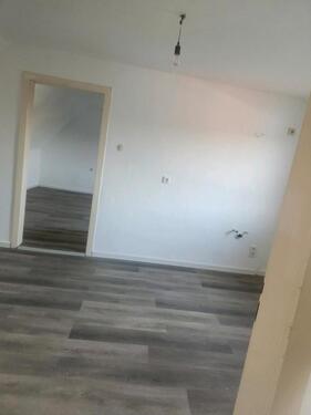 Foto - 3.5 zimmer i Roßdorf - 1.450,00&nbsp;EUR Kaltmiete, ca.&nbsp; 80,00&nbsp;m&sup2;
