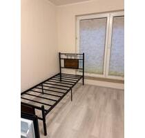 WG Zimmer in 3er WG ab sofort - 600,00&nbsp;EUR Kaltmiete, ca.&nbsp; 14,00&nbsp;m&sup2; in Kiel (PLZ: 24116) Schreventeich