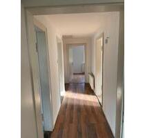 Wohnung Nähe der Schulen - 360,00&nbsp;EUR Kaltmiete, ca.&nbsp; 60,00&nbsp;m&sup2; in Bad Gandersheim (PLZ: 37581)