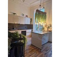 110 m² Altbau-Wohnung &Balkon & hochwertiger EBK in Hannover List