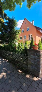 Foto - Helle 4-Zimmer-Wohnung - 1.300,00&nbsp;EUR Kaltmiete, ca.&nbsp; 75,00&nbsp;m&sup2;