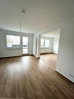 Foto - Großzügige Wohnung! - 560,00&nbsp;EUR Kaltmiete, ca.&nbsp; 84,70&nbsp;m&sup2;