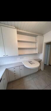 Foto - 3-Zimmer - Wohnung mit Balkon und EBK - beste Lage für Pendler