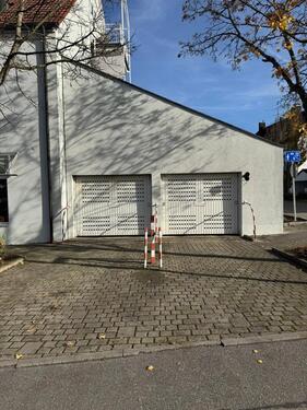 Foto - Abschliebare Stellplätze in Odelzhausen ideal für Oldtimer