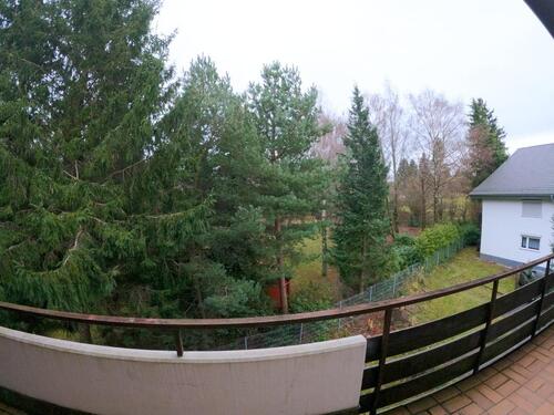 Foto - DG 2-Zimmer mit großem Balkon ins Grüne und Stellplatz