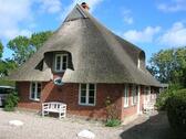 Foto - Ferienhaus Ostsee Fehmarn 8 Pers. Hunde Kamin Garten, Spielplatz