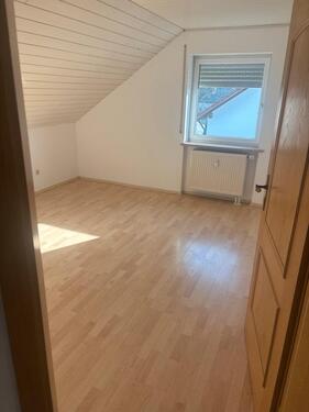 Foto - 3 Zimmer Dachgeschoßwohnung zur Miete in Reichertshofen