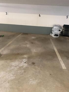 Foto - Tiefgaragenstellplatz zu vermieten