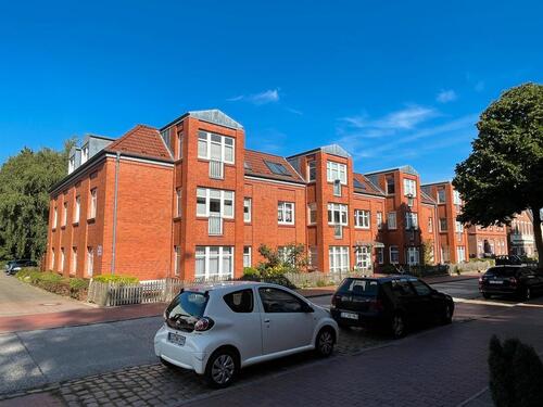 Foto - Schöne, helle 2- Zimmer-Wohnung mit großer Terrasse für Senioren
