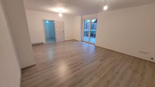 Foto - Erstbezug nach Kernsanierung – 91 m² Wohnung mit Terrasse, ruhige