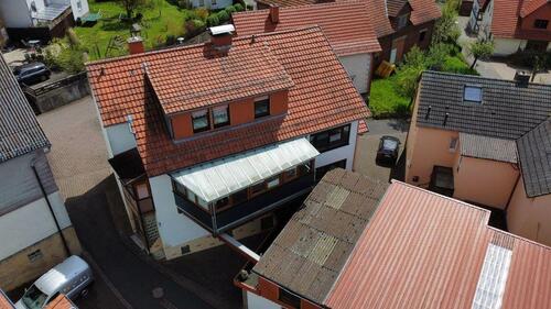 Foto - Großzügiges Zweifamilienhaus mit separatem Gartengrundstück