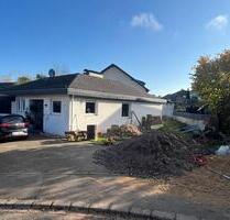 Saniertes Einfamilienhaus (Bungalow) in ruhiger, zantraler Lage - Zell (Mosel)