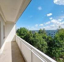 Die Sonne in Deiner neuen 2-Zimmer-Wohnung genießen! **WIR RENOVIEREN** - Dresden Cotta