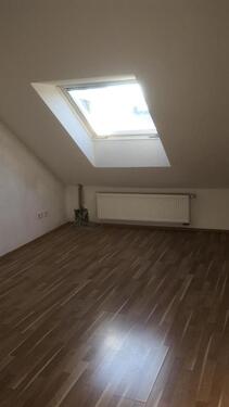 Foto - gemütliche Dachgeschosswohnung - 300,00&nbsp;EUR Kaltmiete, ca.&nbsp; 27,00&nbsp;m&sup2;