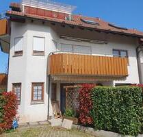 Schöne helle 3-Zimmer-Wohnung mit Balkon und Garage u. Stellplatz - Bretzfeld