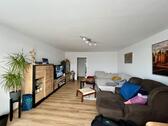 Foto - Gehobene 3-Zimmer-Wohnung mit Einbauküche und Balkon in Rethen