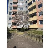 Geräumige 3-Zimmer-Wohnung mit Balkon in Kiel Mettenhof - Melsdorf