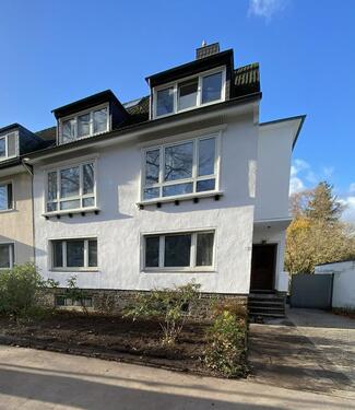 Foto - Einfamilienhaus mit Garten und 4 Stellplätzen zu vermieten