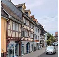 Kleine schicke 1 Zimmerdachgeschoßwohnung in Hungen