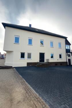 Foto - Erstbezug nach Kernsanierung !!