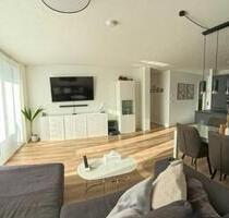 Provisionsfreie&moderne 3,5 Zi.-Wohnung (Herrenberg-Oberjesingen)