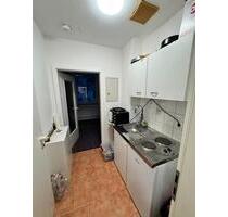 Freundliche 1 Zimmer Wohnung zentral gelegen in Fürth mit Küchenzeile !