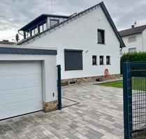 Familienhaus mit Sauna, Gartenidylle und viel Platz nahe Frankfur - Hattersheim am Main