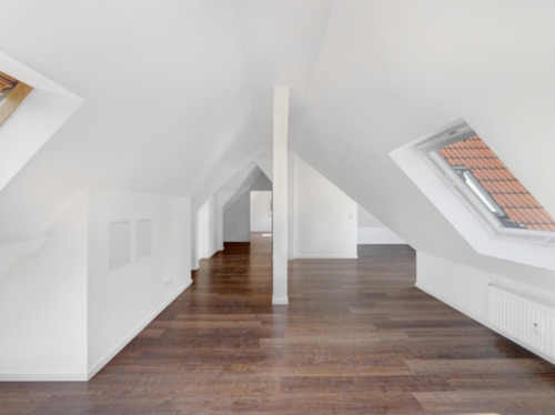 Foto - 2.5 Zimmer Dachgeschoßwohnung zur Miete in Esslingen am Neckar