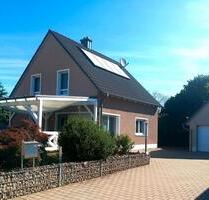 Einfamilienhaus, Effizienzhaus 55, überdachte Terrasse und Garten - Pollenfeld