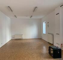 Gewerbe + Wohnen im ruhigen Hinterhofhaus – 140m² - München Bogenhausen