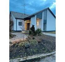 1-2 Familienhaus zur vermieten - 3.300,00&nbsp;EUR Kaltmiete, ca.&nbsp; 208,00&nbsp;m&sup2; in Steinenbronn (PLZ: 71144)