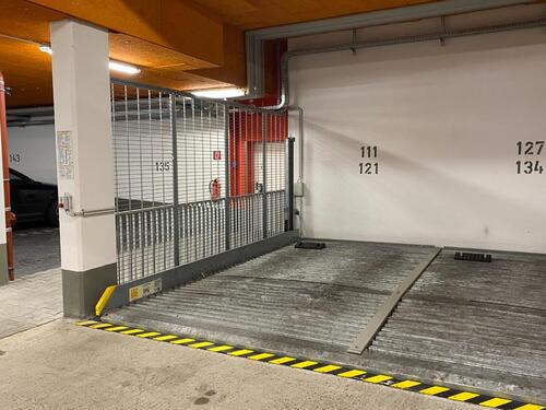 Foto - Tiefgaragenstellplatz im Zentrum Riedbergs Nähe U-Bahn-Station