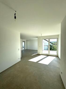 Foto - DG Wohnung + Lichtdurchflutet + Frei ab 01.06.!