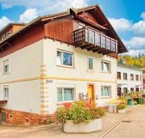Wohnen mit Charakter: 3-Zimmer-Wohnung in Gernsbach ELW