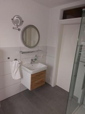 Foto - Zweiparteien Wohnung mit Garten und PKW Stellplatz zu vermieten