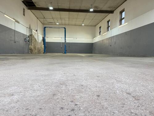 Foto - Großgarage Lagerhalle mit 200 m² – ebenerdig –ab Mai 2026