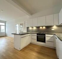 Umlaufende Terrasse, helles Dachgeschoss ohne Dachschrägen - Dallgow-Döberitz