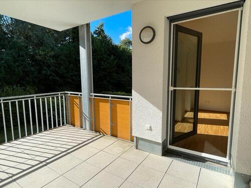 Foto - Moderne 2,5 Zi-Wohnung in Meckenbeuren mit Balkon, Aufzug und TG