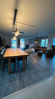 Foto - 4- Zimmer Wohnung Zwei Balkone Garage