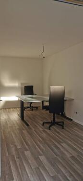 Foto - Offener Arbeitsplatz 1: klimatisiertes Büro mit Innenhof, WLAN & Küche