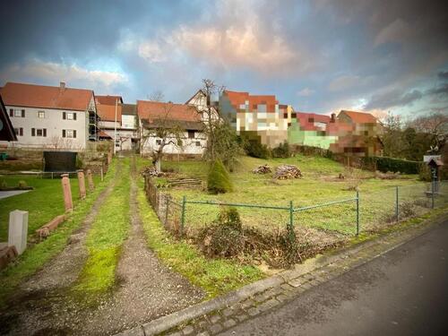 Foto - Wohnhaus inkl. großem Grundstück u. Scheune